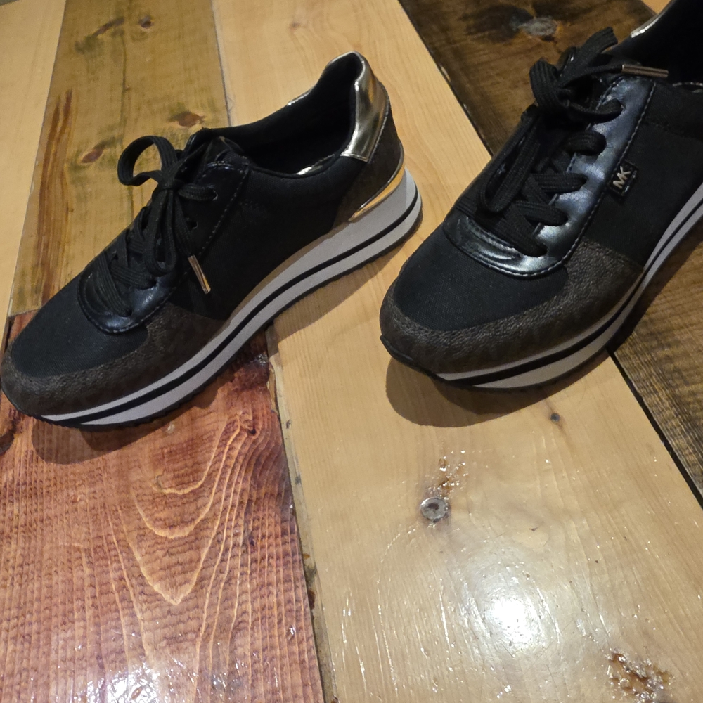 MICHAEL Michael Kors Black and Gold Sneakers